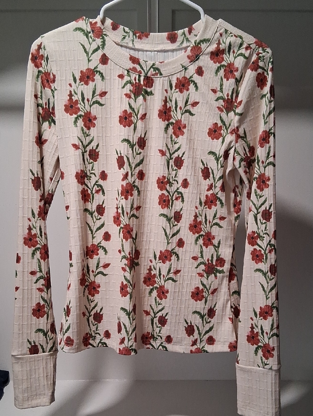 Floral Long-Sleeve Crewneck Top - Cream with Red Floral Print